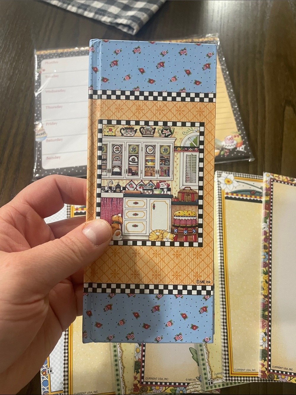 Mary Engelbreit Kitchen Weekly Planner & Note Pads - Miscellanious - Picture 3 of 6
